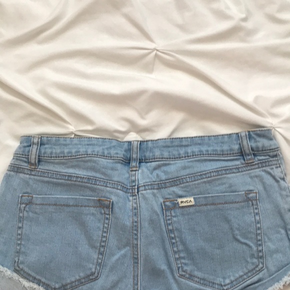 Shorts ☀️ - Picture 3 of 3